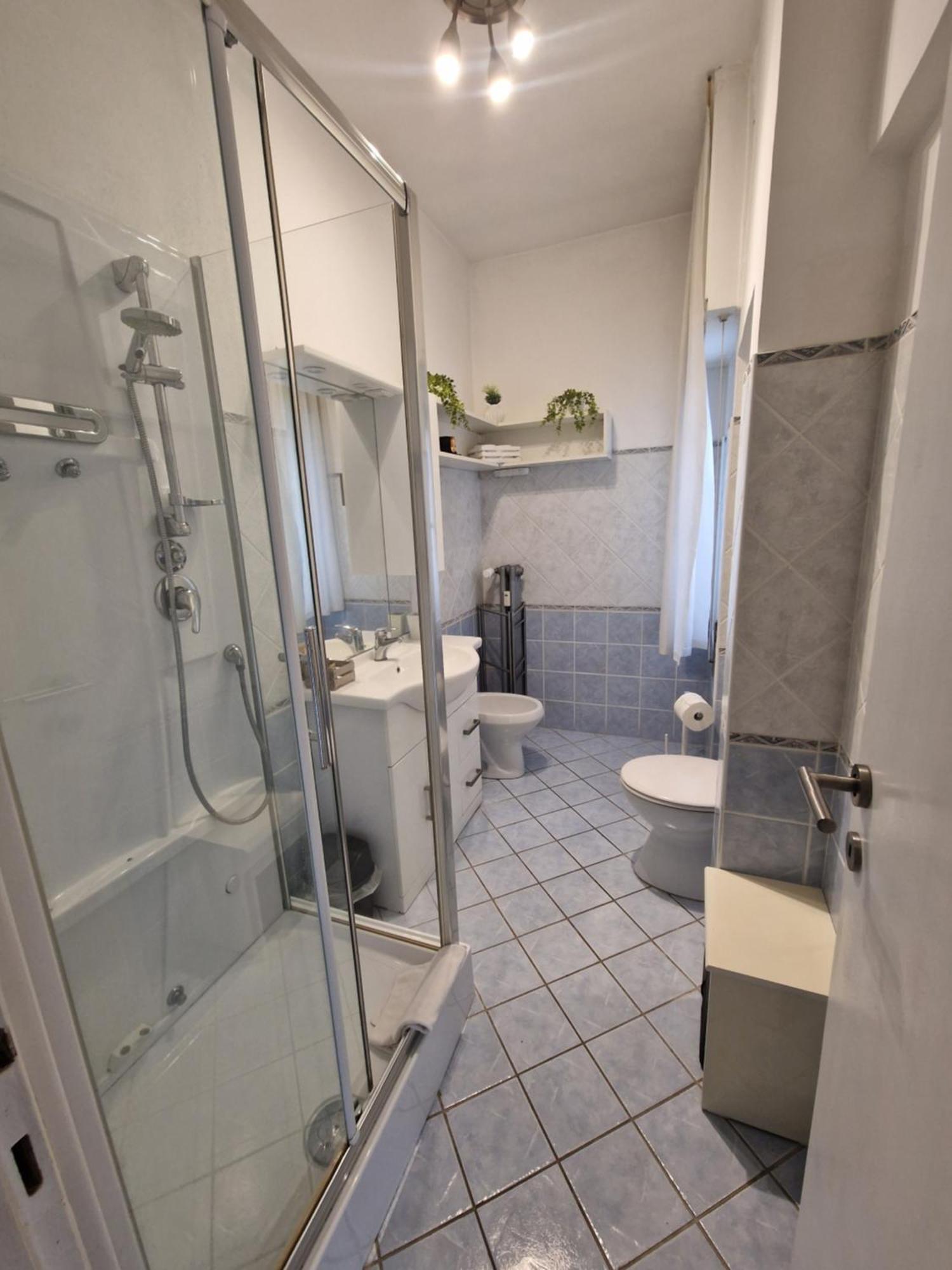 Apartment Da Nonna Santa & Private Parking Rom