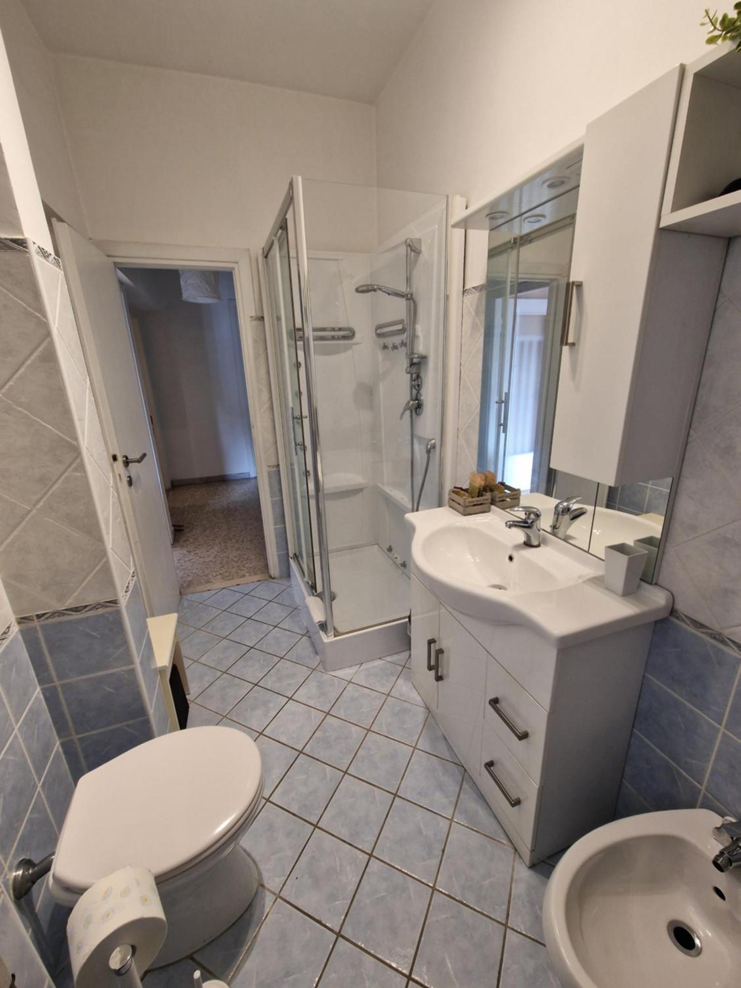 Da Nonna Santa & Private Parking Apartment Rom